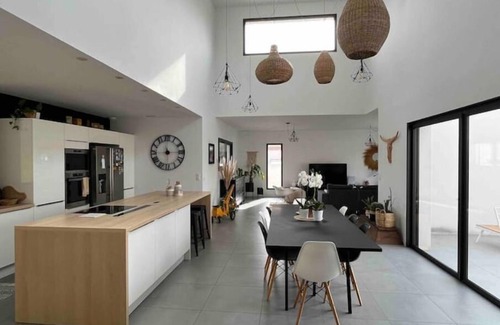 Perols Villa | Villa Contemporaine Avec Jardin à 5 min de la mer