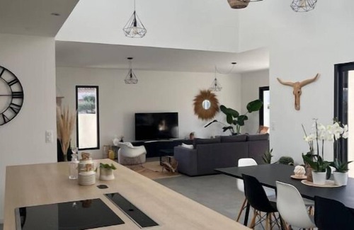 Perols Villa | Villa Contemporaine Avec Jardin à 5 min de la mer