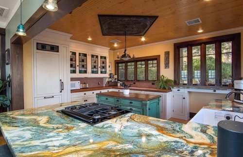Jerome House | Villa Contenta | Sleeps 6 | Close to Sedona