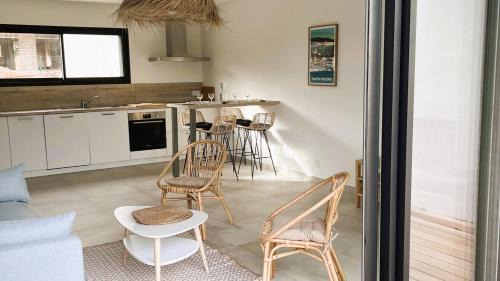 Cirendinu Villa | Villa Copines, 4 pers, piscine chauffée, 5 mn plage