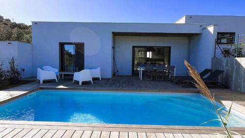 Cirendinu Villa | Villa Copines, 4 pers, piscine chauffée, 5 mn plage