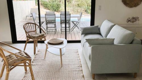 Cirendinu Villa | Villa Copines, 4 pers, piscine chauffée, 5 mn plage