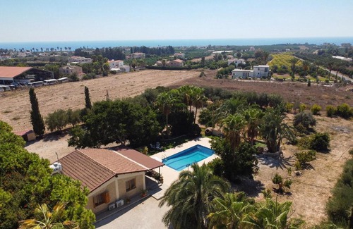 Pegeia Villa | Villa Coral Bay Cottage by Villa Plus