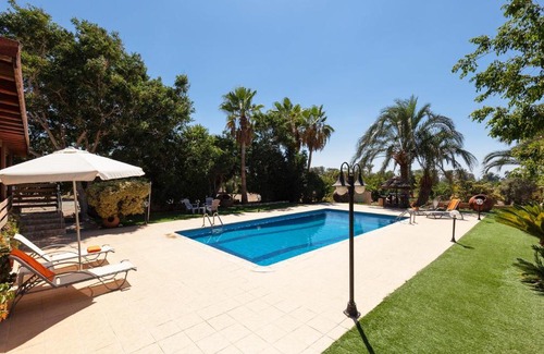 Pegeia Villa | Villa Coral Bay Cottage by Villa Plus