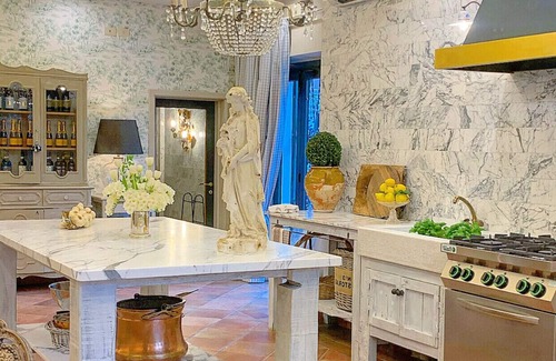 Camaiore Apartment | VILLA CORALLO LUXURY RELAIS 24H SERVICE PRIVATE CHEF and Breakfast Basket