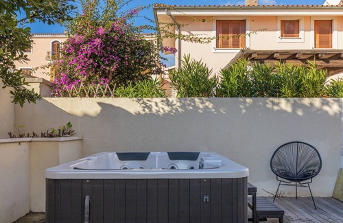 Golfo Aranci House | Villa "Cormorani 1" with Sea View, Jacuzzi & Wi-Fi