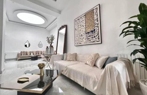 Sidi Abdel Aziz Villa | Villa corniche le luxe au près de la mer