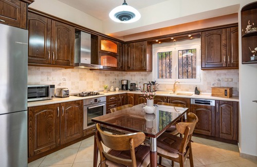 Sfakera Villa | Villa Costa: Family villa, A/C, WiFi, sleeps 7