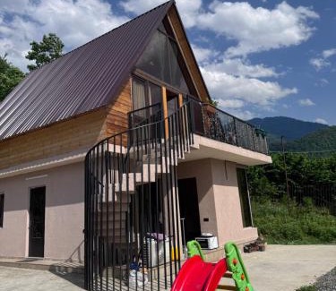 Adjara Villa | Villa Cottage Merisi