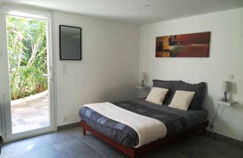 8th Arrondissement Apartment | Villa Cottreau