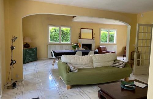 Saints House | Villa - Coulommiers - Parcs des félins - Provins