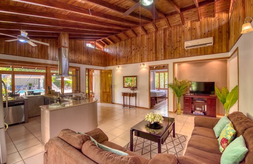 Puerto Viejo de Talamanca Villa | VILLA ARAGON - Private Villa w/Beach Access + Pool