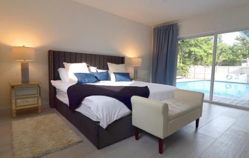 Golden Glades Villa | Villa Cristina in Miami
