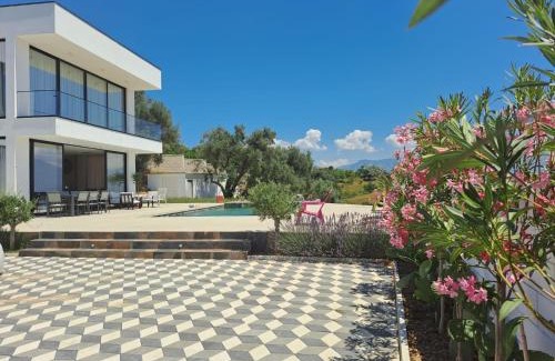 Rade Villa | Villa Cubi