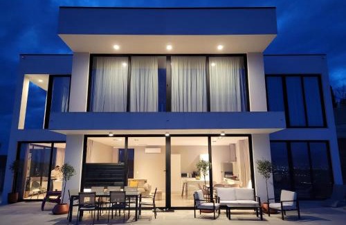 Rade Villa | Villa Cubi
