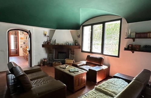 Civenna Bed & Breakfast | Villa D'ALBA with spectacular views of the mountains and Lake Room with balcony