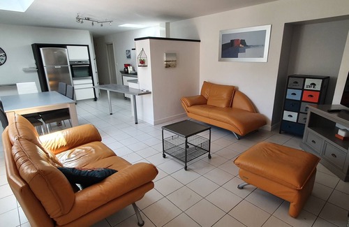 LʼAiguillon-sur-Mer Villa | Villa d'Arçay-Villa-Comfort-Ensuite-Patio