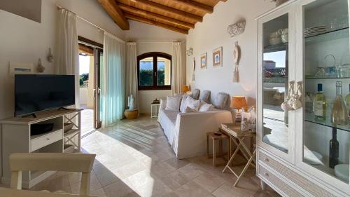 San Teodoro Villa | Villa Dalia Punta Molara San Teodoro
