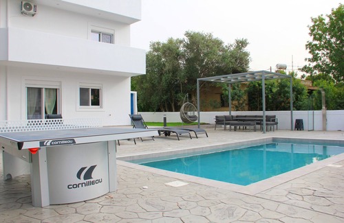 Ixia Villa | Villa Dana