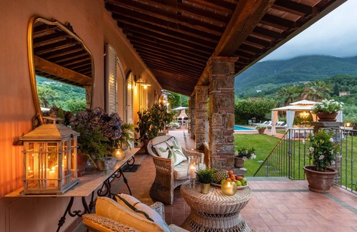 Capannori Villa | VILLA DANA, 4 bedrooms 4 bathrooms Retreat Villa with Private Swimming Pool and SPA