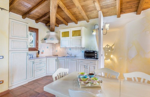 San Teodoro Villa | Villa Danza dei Fenicotteri: with private pool and close to the beach.
