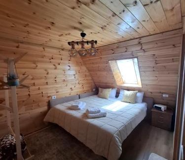 Shale House | Villa Davisol