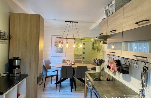 Vidsel House | Villa Davvi dállu: Family-friendly vacation home with playhouse, sauna & garden