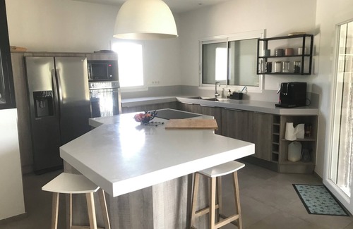 Vesseaux House | Villa de 200 m², Nichée au Cœur de l Ardèche Avec sa Piscine Privée