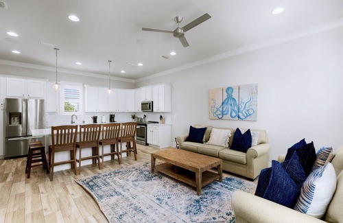 Miramar Beach House | Villa De Estrella: Free golf cart, 2min to beach, Heated pool, Private backyard