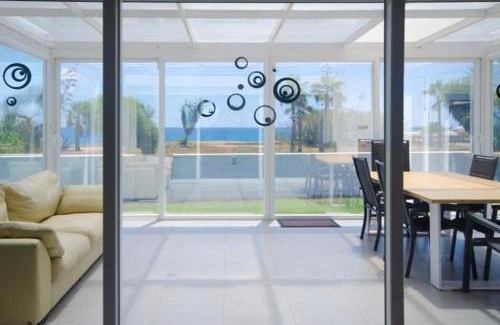 New Golden Mile Villa | Villa de la Popa - Beachfront