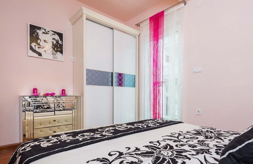 Stobrec Apartment | VILLA de LUXE 4 * beachresidence next to Split