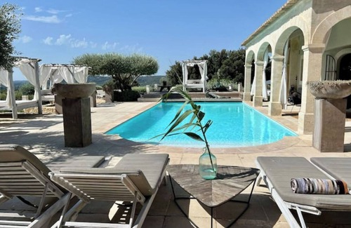 Castillon-du-Gard Villa | Villa de Luxe en Face du Célèbre Pont-du-gard