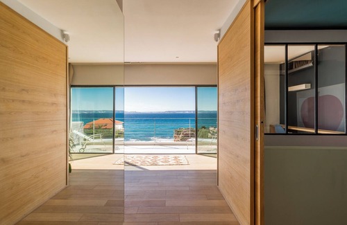 Montredon Villa | Villa de Luxe Pieds Dans Leau