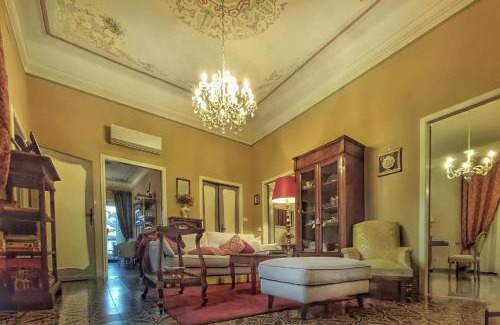 Lucca Historical Center Apartment | Villa De Maestri - with elevator since September 2025