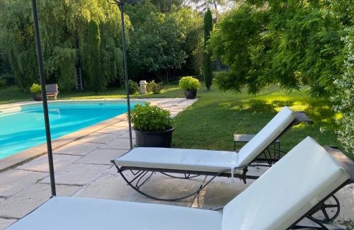 Valbonne Bed & Breakfast | Villa de Miha