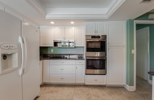 Siesta Key House | Villa De Paradisio | Waterfront Home w/Private Pool, Fishing Dock, Close to Beach & Village!