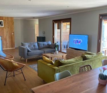 La Bruguiere Villa | Villa de standing avec Piscine et Jacuzzi