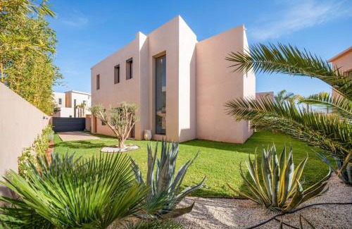 Tnine Ourika Villa | Villa de standing piscine à débordement à 15 min de Marrakech