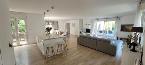 Aussonne Villa | Villa de standing proche Airbus et Meet