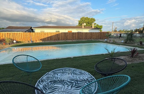 Ambares-et-Lagrave Villa | Villa de Vacances Proche de Bordeaux et des Plages