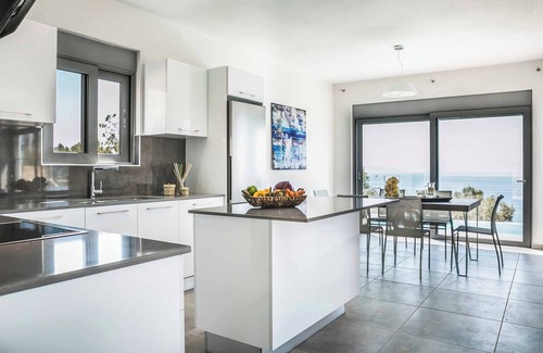 Vlachata Villa | Villa Del Cielo - Three Bedroom Villa, Sleeps 6
