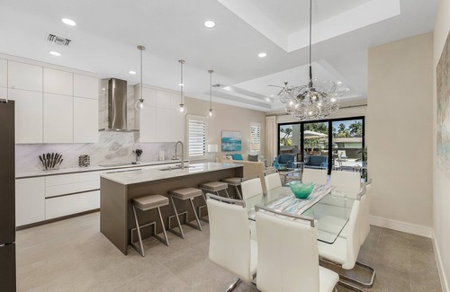 Naples Park House | Villa Del Mare at The Beach w/4 Ensuites and EV charger
