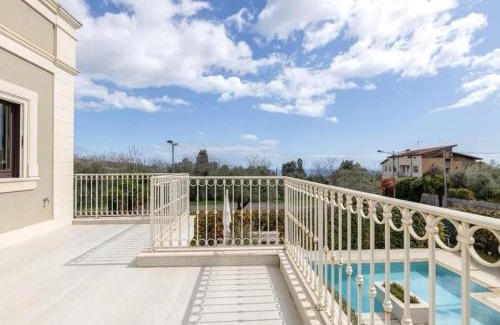 Mazzanta Apartment | Villa del Respiro Toscano
