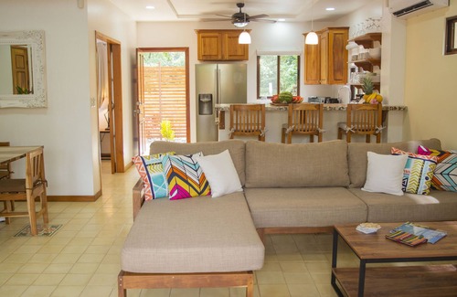 Dominical Villa | Villa Del Sol, steps to Dominical Beach with Private Pool!