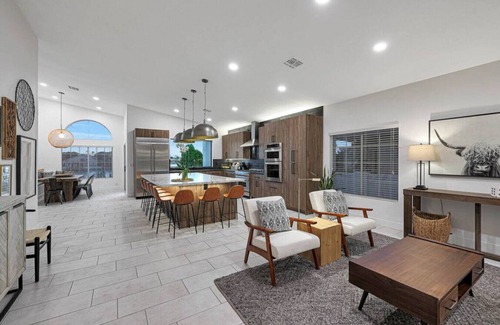 Arrowhead Lakes House | Villa del Sol - Beautiful Retreat Heated Pool & Hot Tub