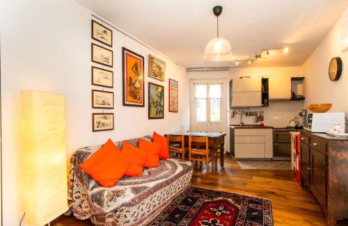 Borgo Po Apartment | Villa Della Regina Refined Flat