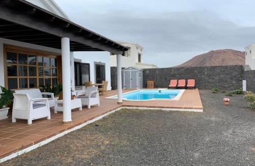 Playa Blanca Villa | Villa Denise