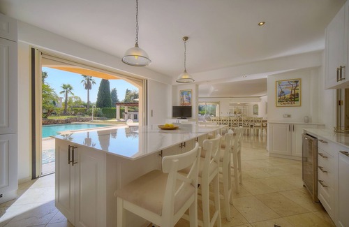 Mouans-Sartoux Villa | Villa des Lilias: newly renovated with amazing pool & gym, French Riviera