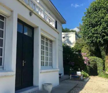 Bagnoles-de-l'Orne Apartment | Villa des Millepertuis