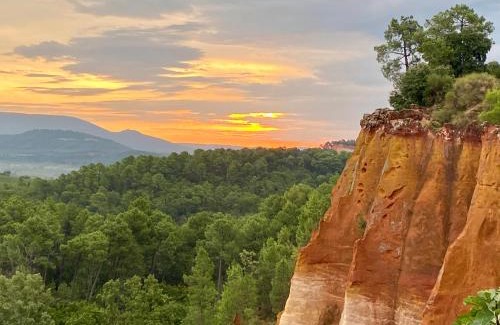 Roussillon Bed & Breakfast | Villa des Roses
